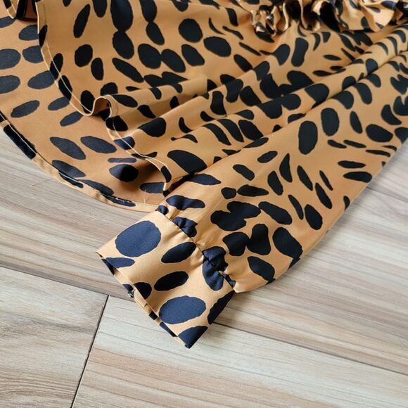 J. Crew Long Sleeve Ruffled Front V-Neck Silky Satin Blouse in Tiger Wavy Dot - Picture 5 of 10